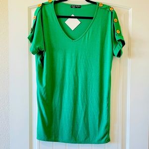 💚Lightweight V-neck shirt 💚